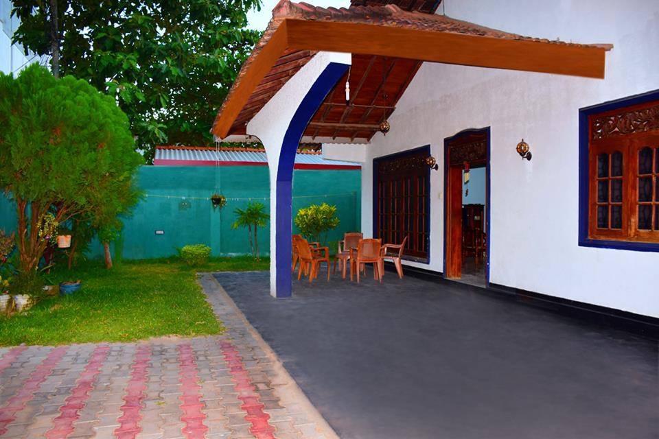 Gold Coast Resort Weligama Esterno foto