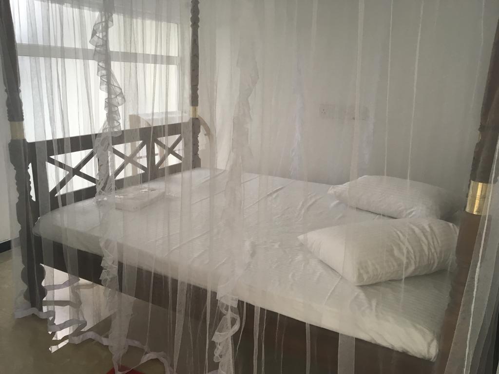 Gold Coast Resort Weligama Esterno foto